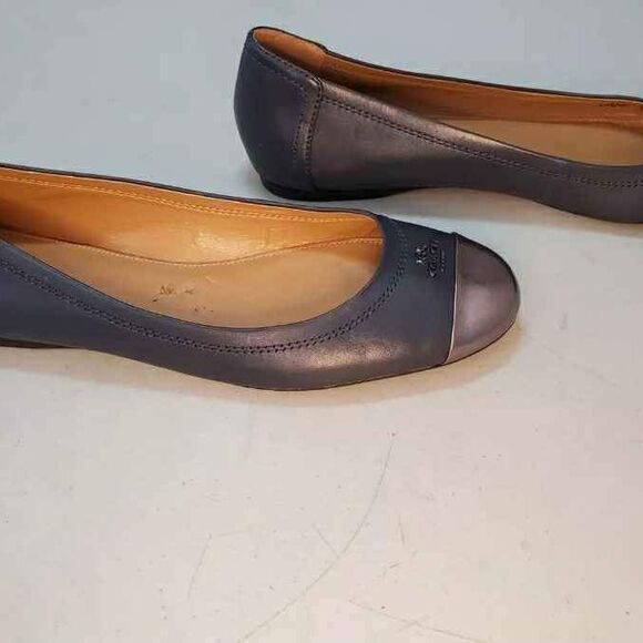 Coach Designer Chelsea Dark Blue Leather Flat Shoes Women's Size 8.5 B - Picture 2 of 5